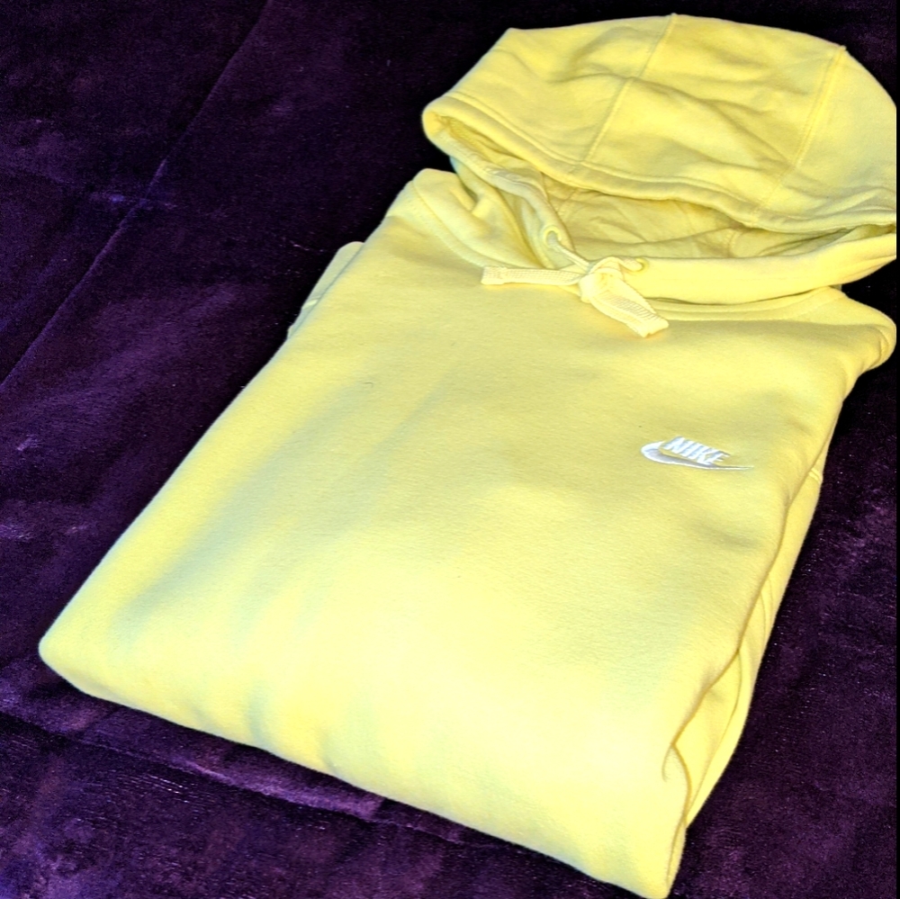 (NWOT) Nike Hoodie